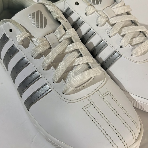 K.Swiss classics size 5 like. New - Picture 8 of 12